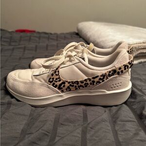 Nike Women's Sneakers in Cream and Leopard Print